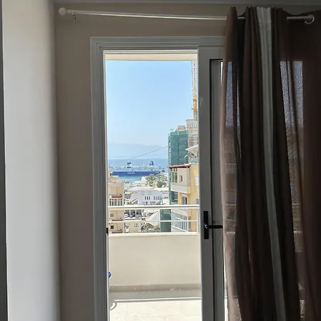 Porti * Vlorë